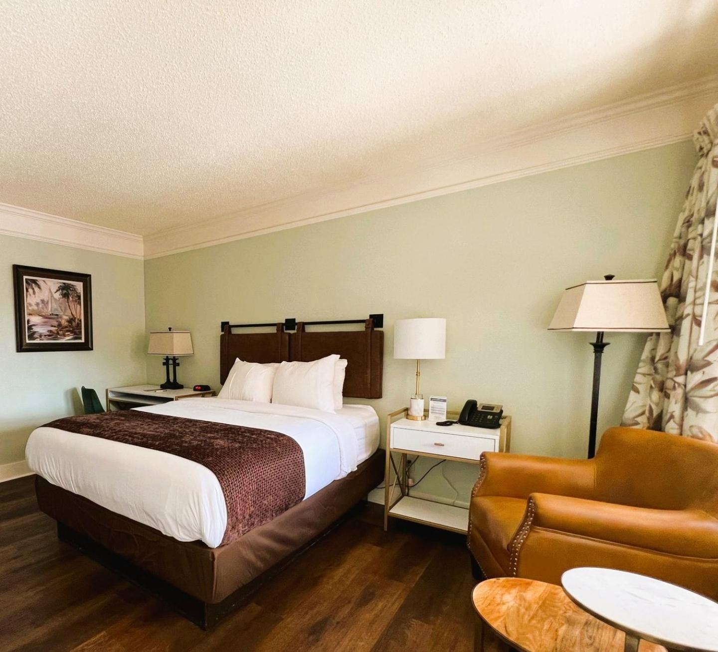 Bayfront Inn Сент-Огастин Номер фото